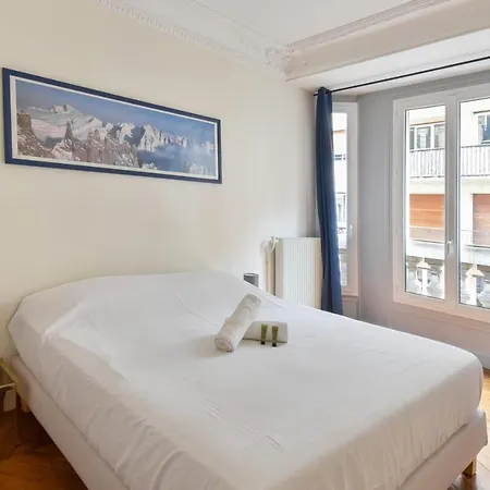 Haussman Et Son Balcon - Welkeys Daire Paris