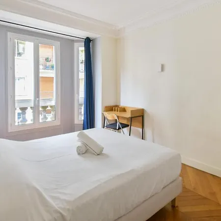 Haussman Et Son Balcon - Welkeys * Paris